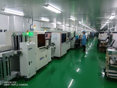 拓展海外市场 龙泉驿区电子元器件批发企业成功“出海”越南